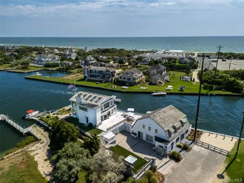38 Beach Lane