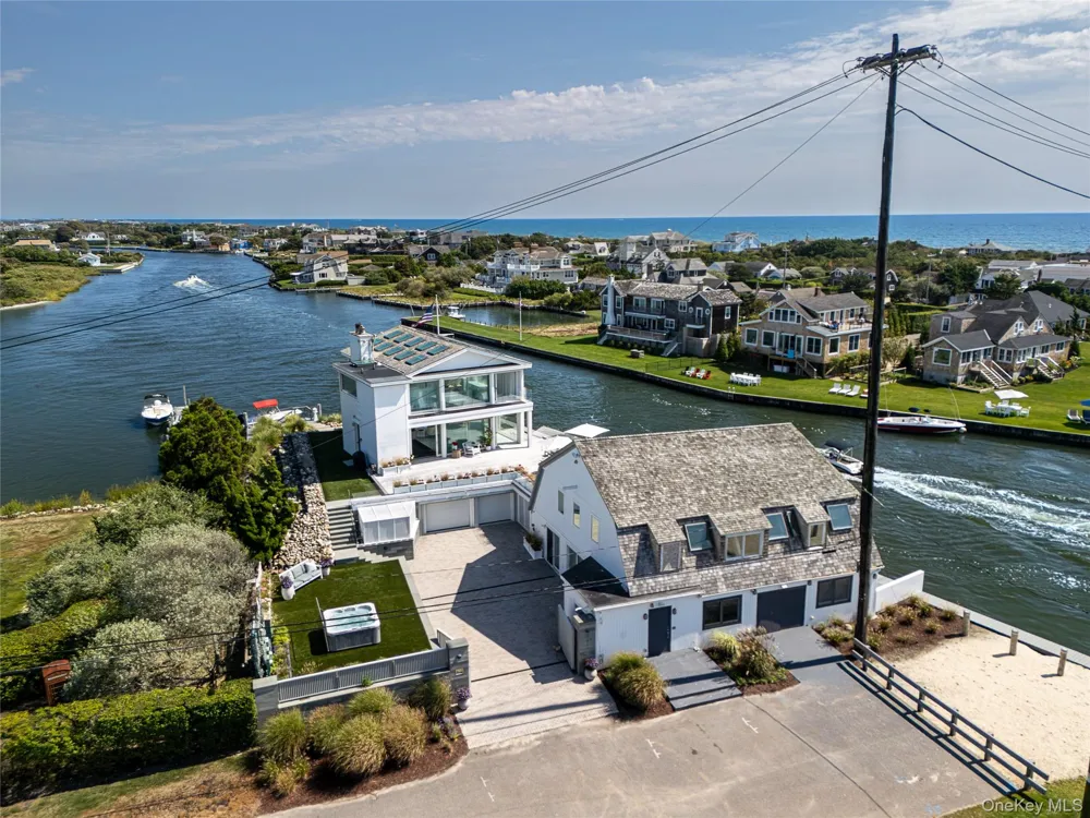 38 Beach Lane Quogue, NY 11959