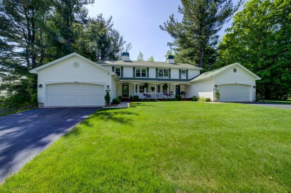 5452 Millbrook Drive Whitewater Township, MI 49690