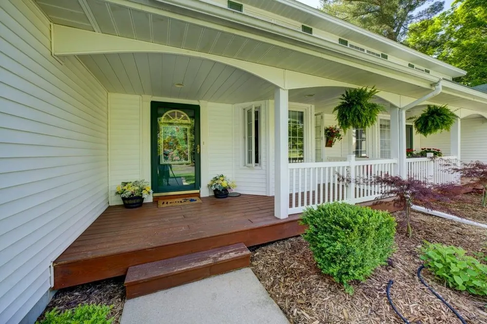 5452 Millbrook Drive Whitewater Township, MI 49690
