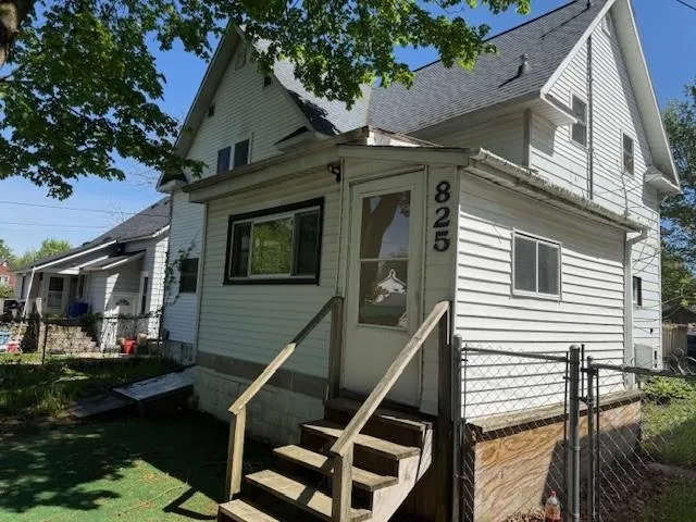 825 Wallace Street Cadillac City, MI 49601