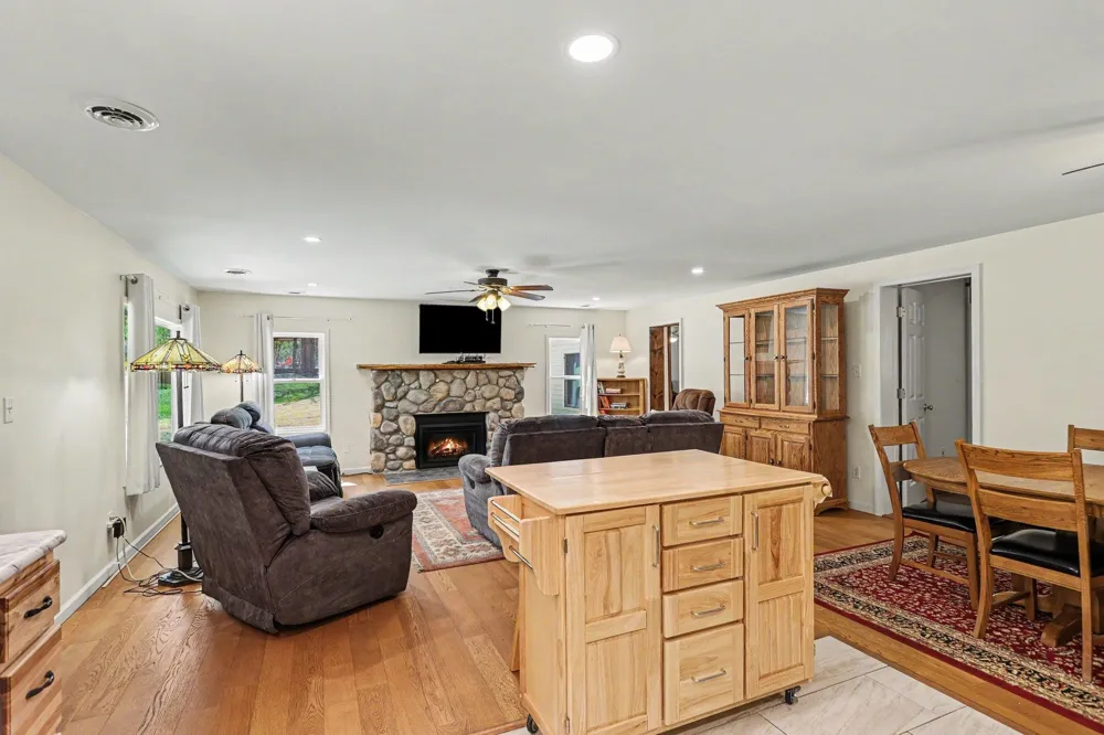 5950 Mark Drive Plainfield Township, MI 48739