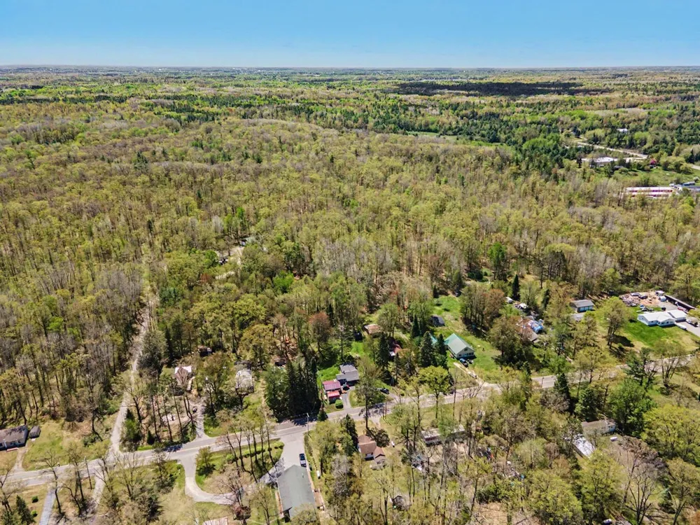 5950 Mark Drive Plainfield Township, MI 48739