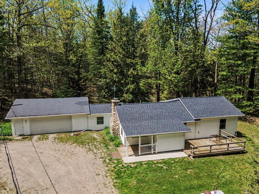 5950 Mark Drive Plainfield Township, MI 48739