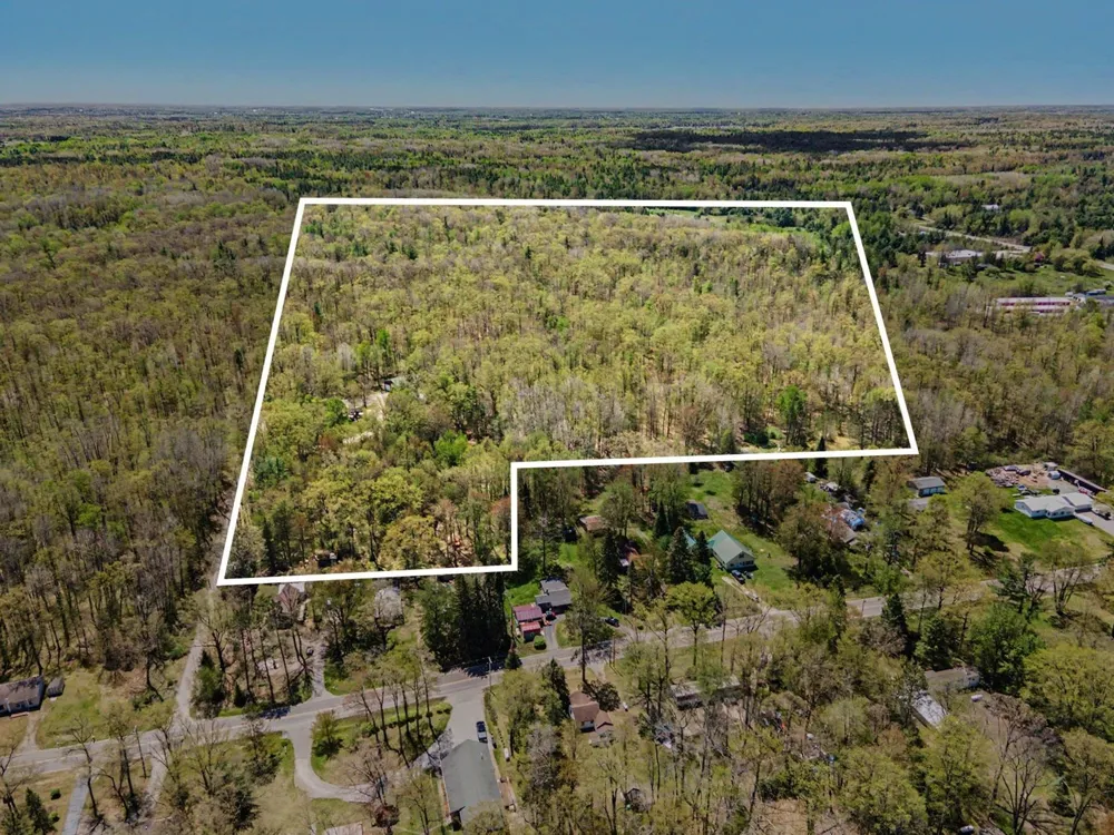 5950 Mark Drive Plainfield Township, MI 48739