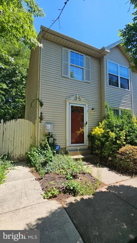 1 GAUDET COURT