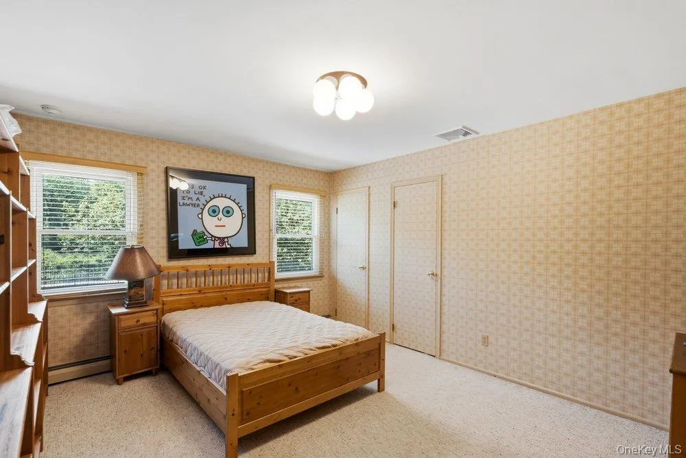 119 Plainview Road Woodbury, NY 11797