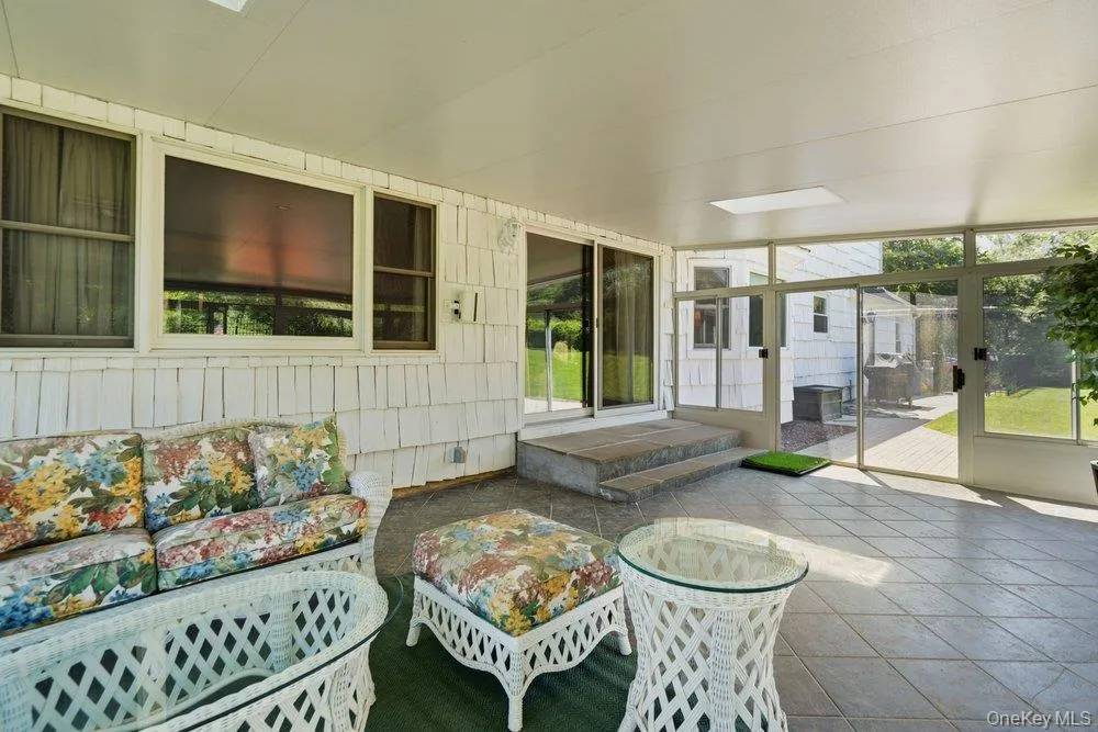 119 Plainview Road Woodbury, NY 11797