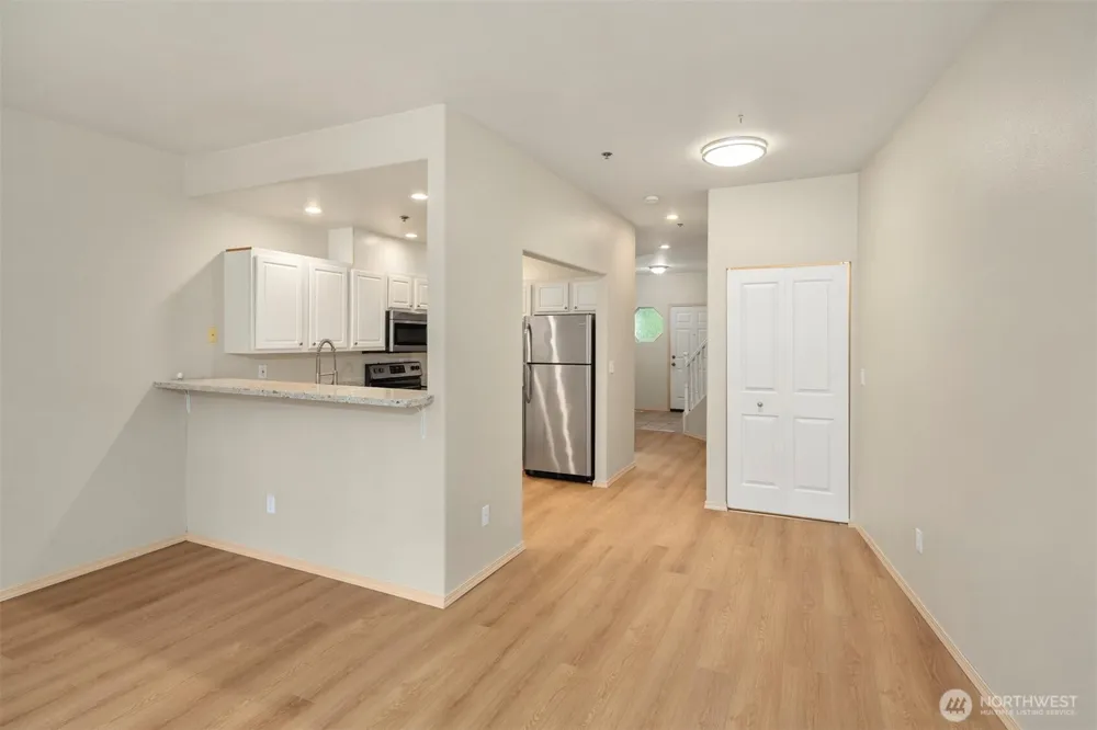 1006 37th Street SE #B Auburn, WA 98002
