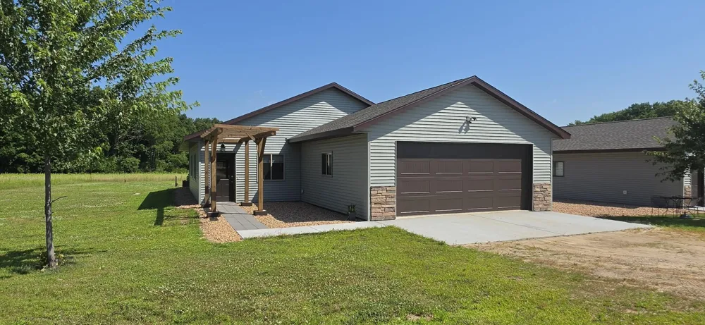 5380 Sunny Circle Cushing, MN 56443