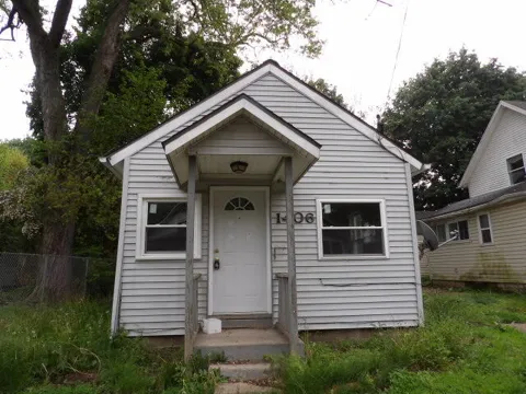 1406 Roosevelt Avenue