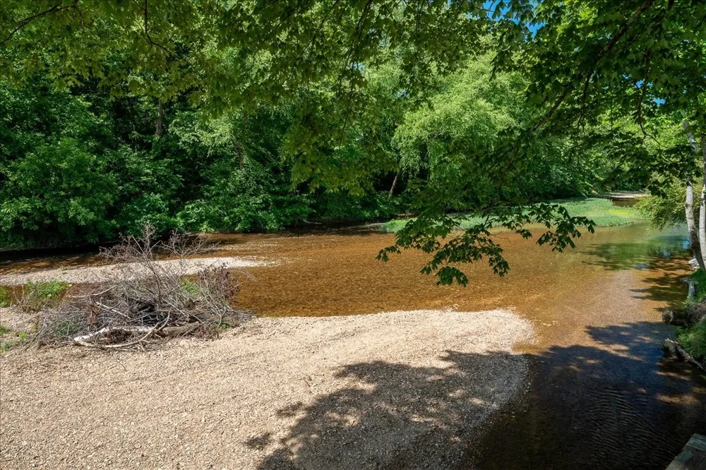 322 Creekside Ln Westpoint, TN 38486
