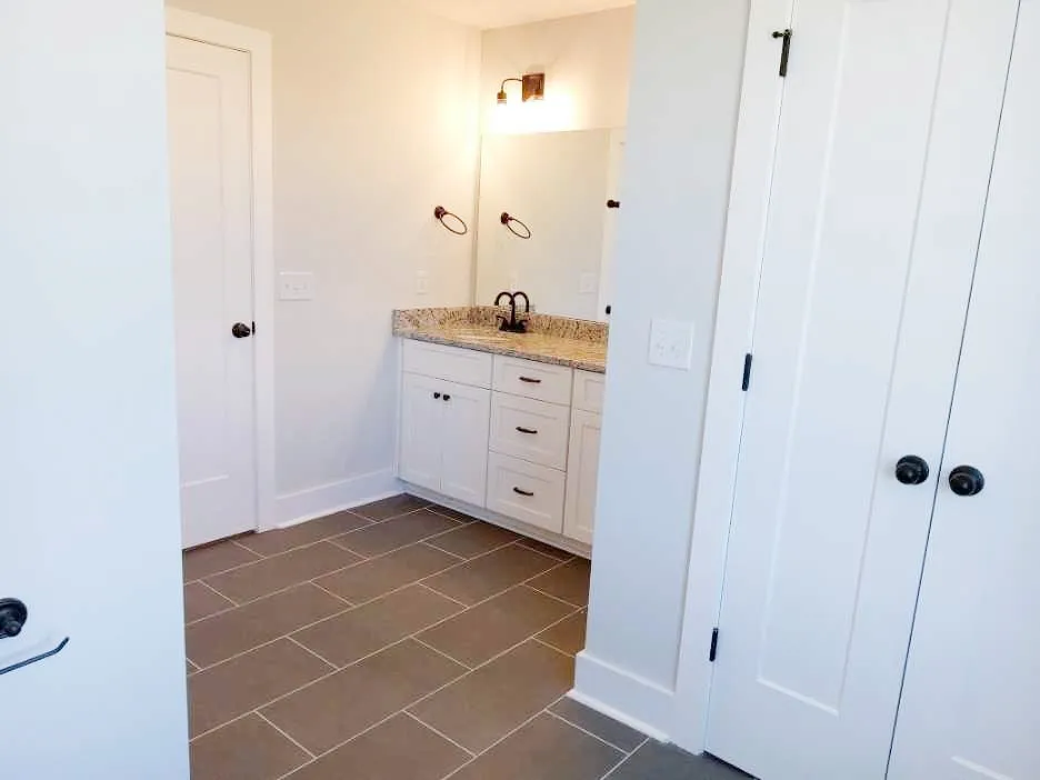 107 Lookout Dr Winchester, TN 37398