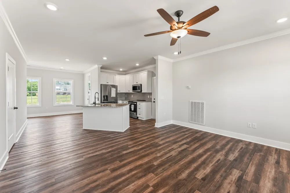 107 Lookout Dr Winchester, TN 37398