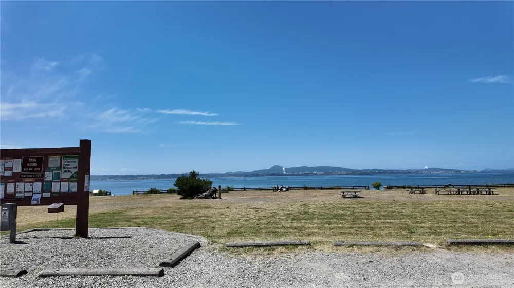 1 Seaview Lane Mount Vernon, WA 98273