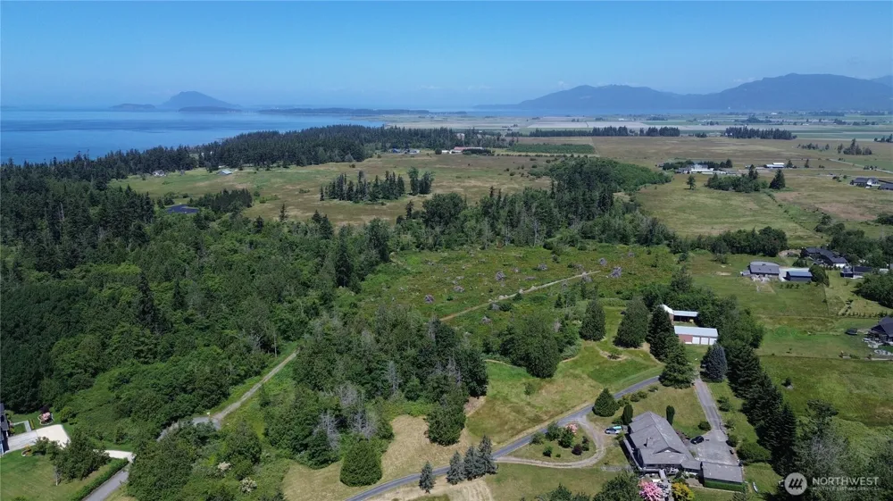 1 Seaview Lane Mount Vernon, WA 98273
