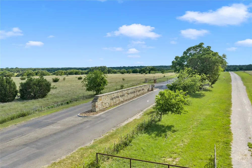 108 Lost Canyon Creek Bertram, TX 78605