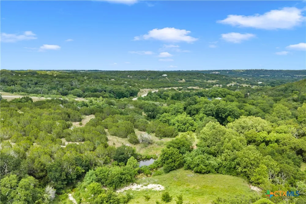 108 Lost Canyon Crk Bertram, TX 78605