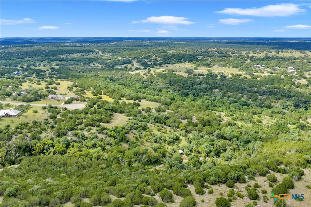 108 Lost Canyon Crk Bertram, TX 78605