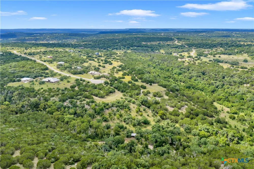 108 Lost Canyon Crk Bertram, TX 78605