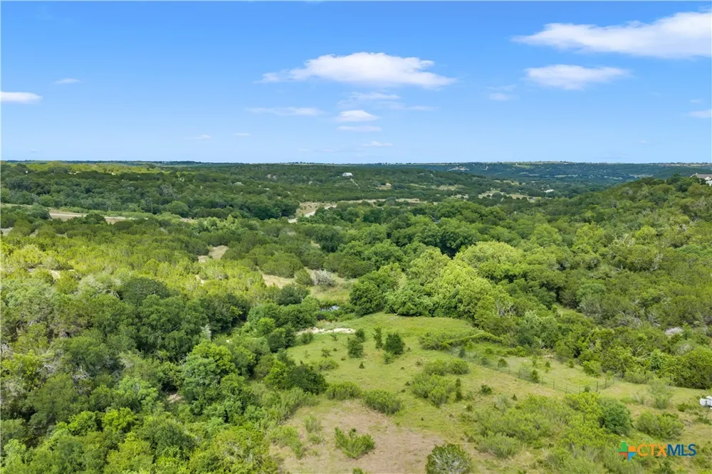 108 Lost Canyon Crk Bertram, TX 78605