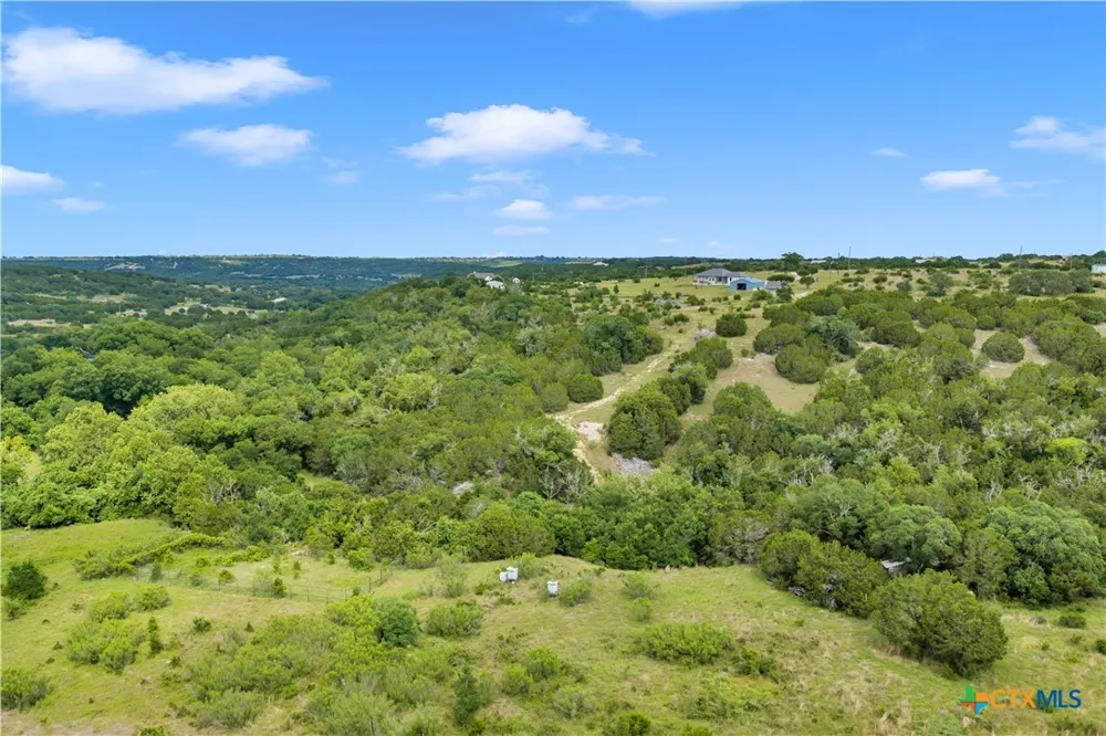 108 Lost Canyon Crk Bertram, TX 78605