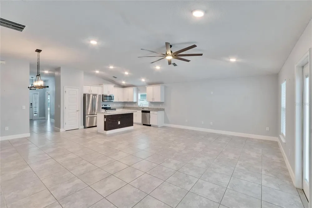 14525 SCOTTBURGH GLEN DRIVE Wimauma, FL 33598