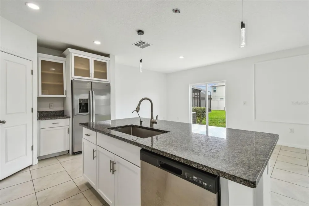 2139 STELLAR BRILLIANCE WAY Lutz, FL 33558