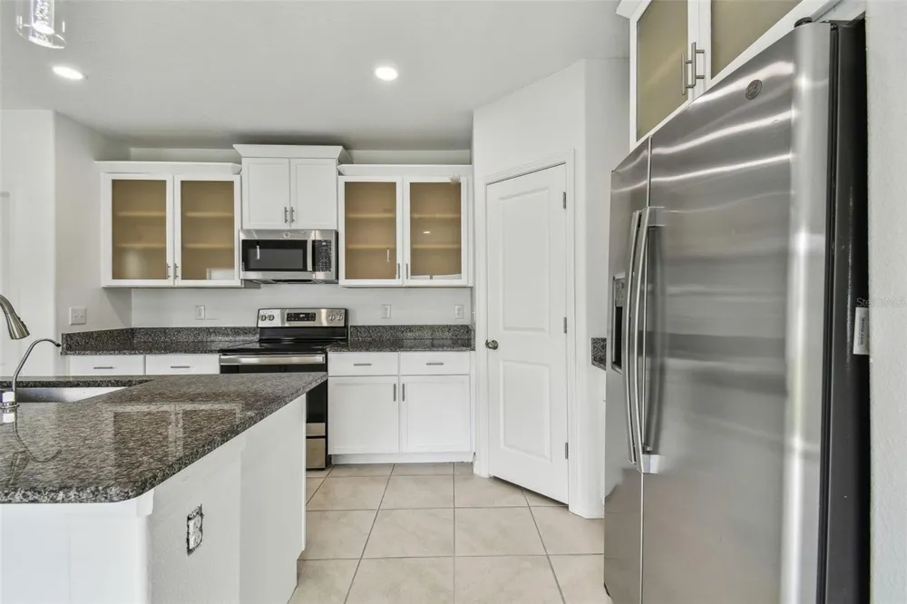 2139 STELLAR BRILLIANCE WAY Lutz, FL 33558