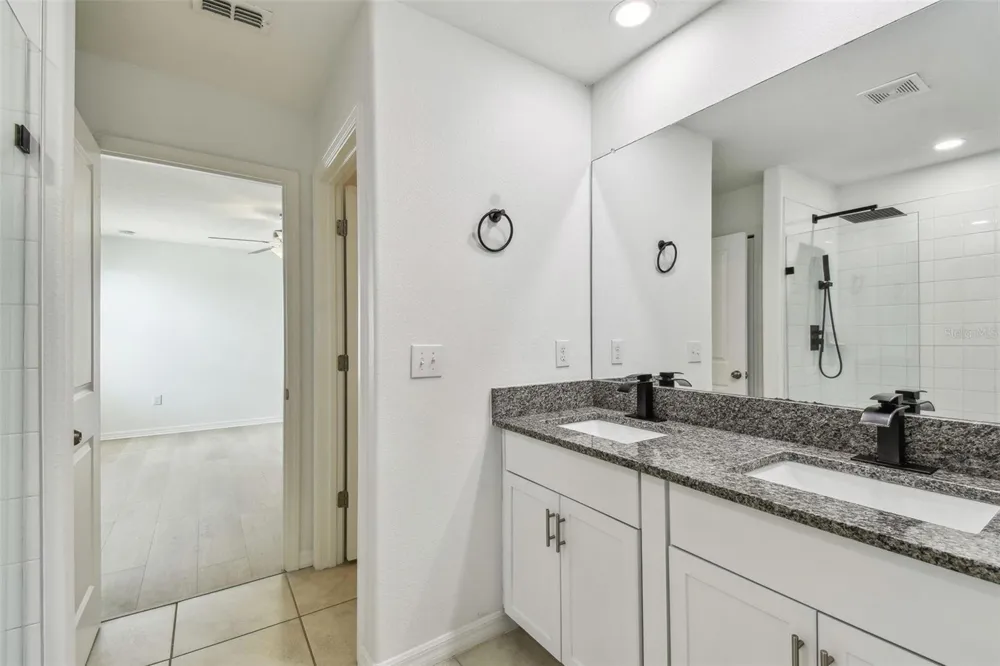 2139 STELLAR BRILLIANCE WAY Lutz, FL 33558