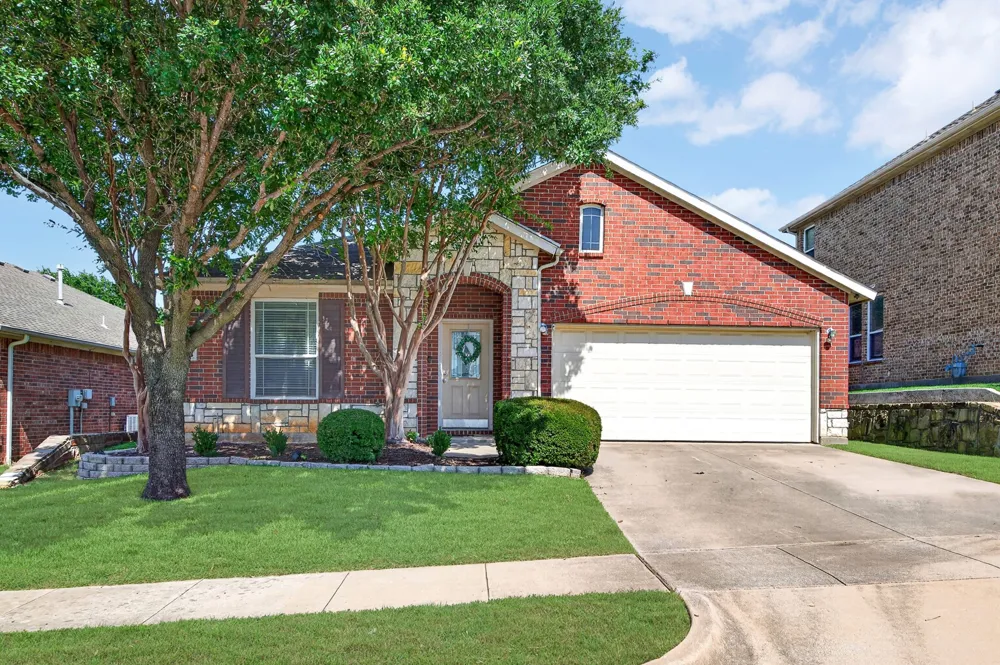 624 Montgomery Drive Lake Dallas, TX 75065