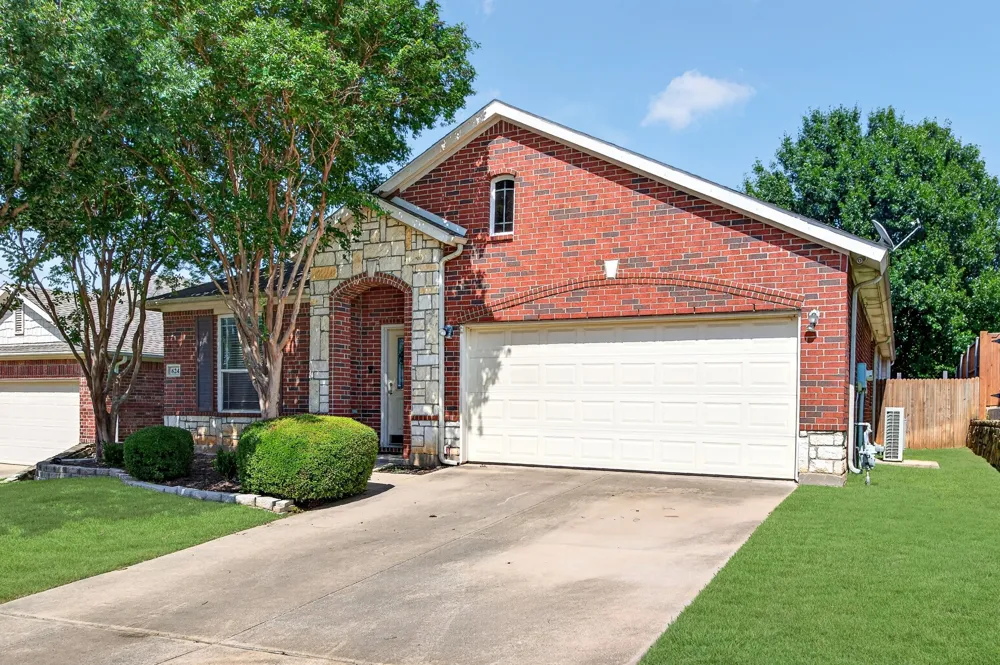 624 Montgomery Drive Lake Dallas, TX 75065