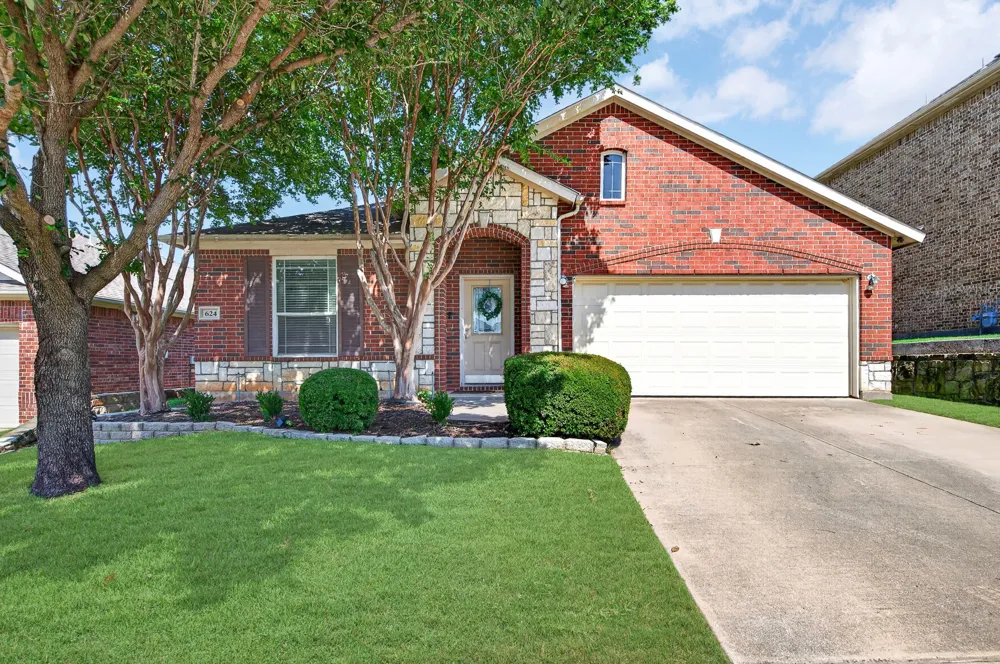 624 Montgomery Drive Lake Dallas, TX 75065