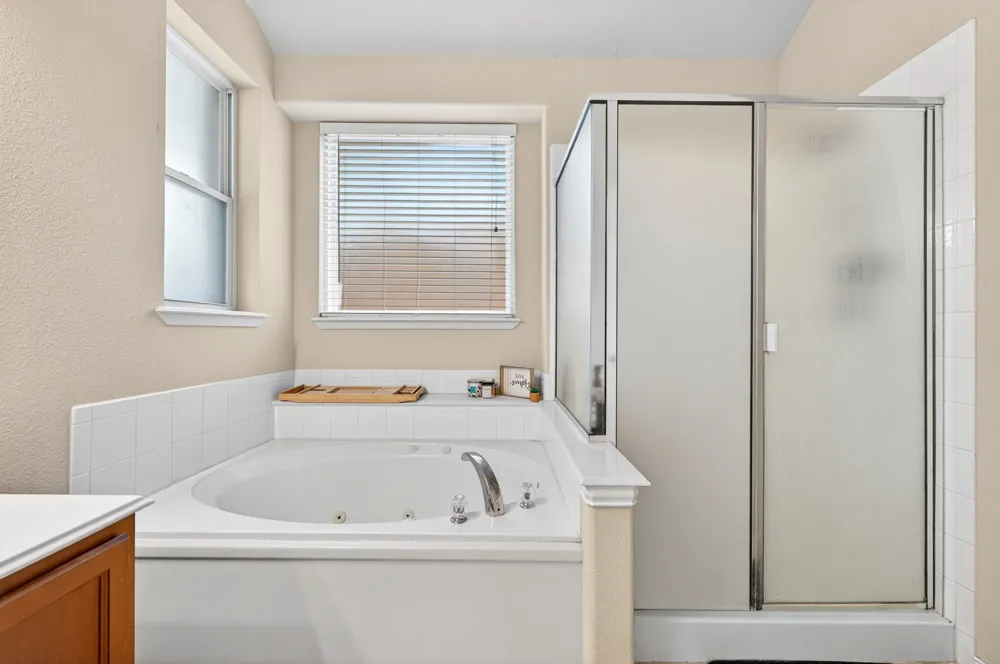 624 Montgomery Drive Lake Dallas, TX 75065