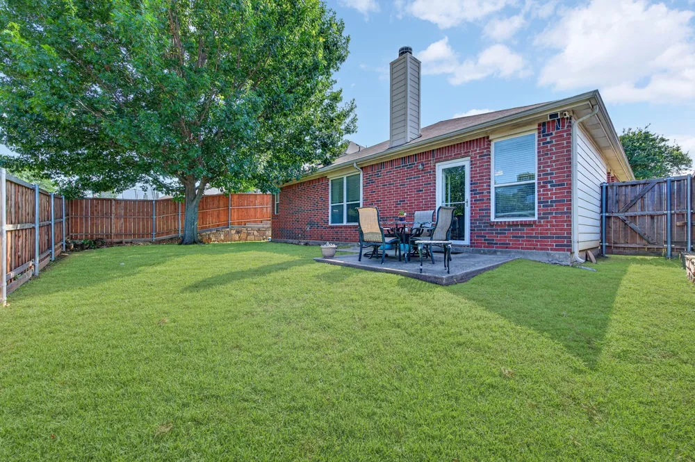 624 Montgomery Drive Lake Dallas, TX 75065
