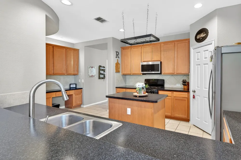 624 Montgomery Drive Lake Dallas, TX 75065