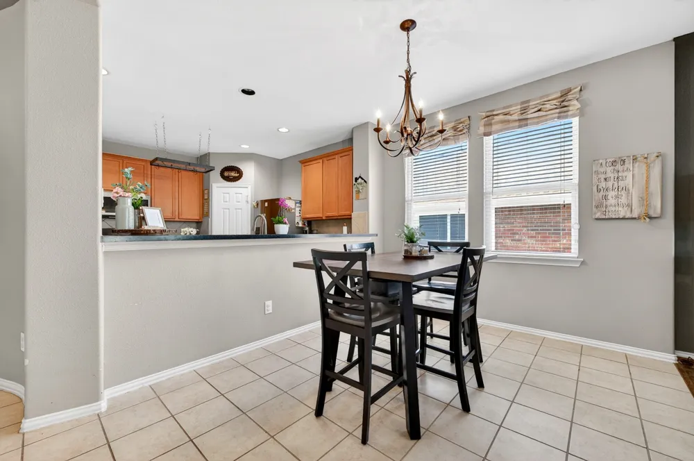 624 Montgomery Drive Lake Dallas, TX 75065