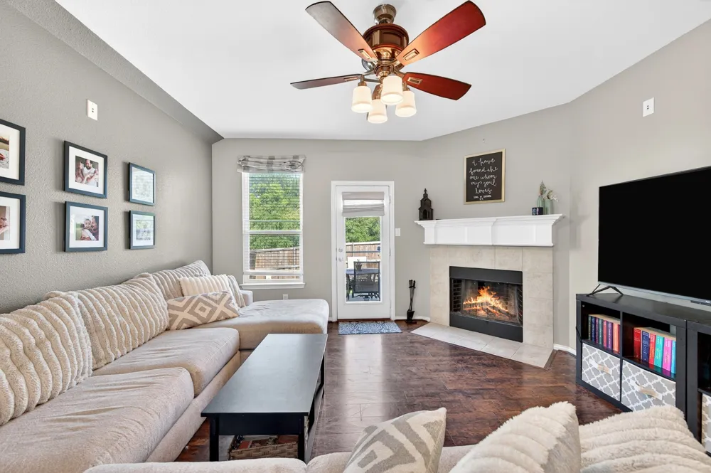 624 Montgomery Drive Lake Dallas, TX 75065
