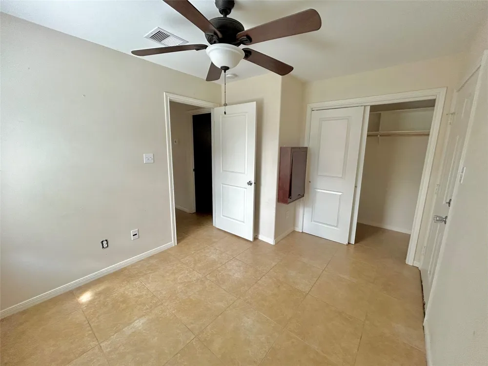 3735 Putnam Drive #B Bacliff, TX 77518