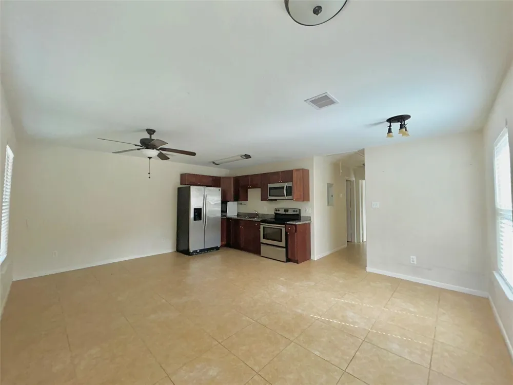 3735 Putnam Drive #B Bacliff, TX 77518
