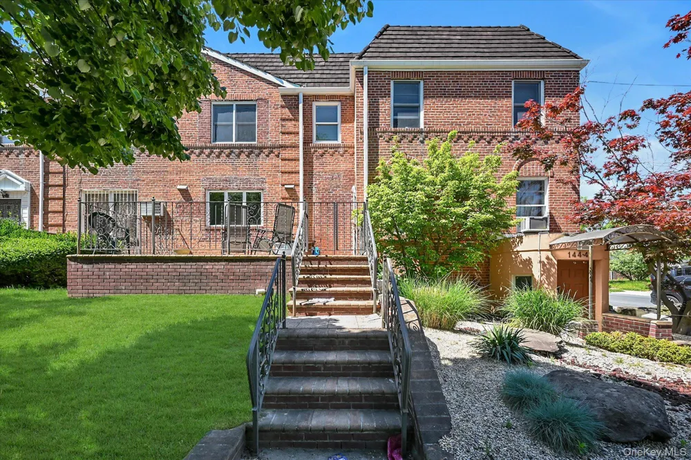 144-49 70th Avenue Kew Garden Hills, NY 11367
