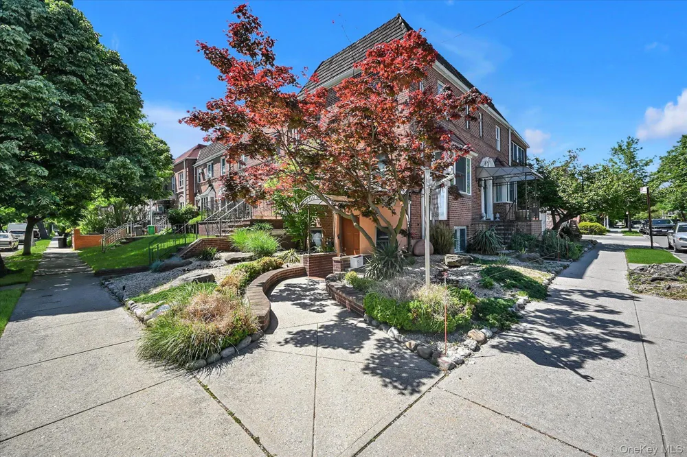 144-49 70th Avenue Kew Garden Hills, NY 11367