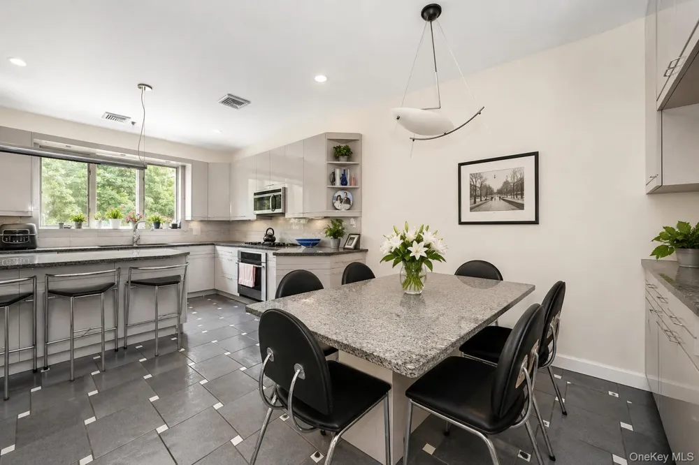 144-49 70th Avenue Kew Garden Hills, NY 11367
