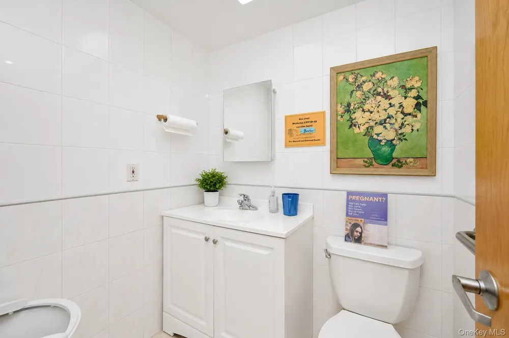 144-49 70th Avenue Kew Garden Hills, NY 11367