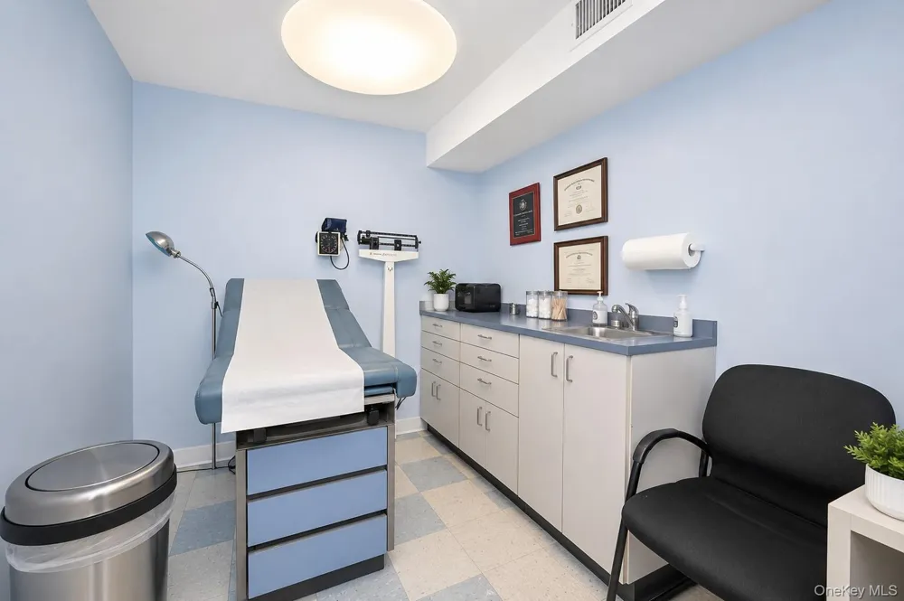 144-49 70th Avenue Kew Garden Hills, NY 11367