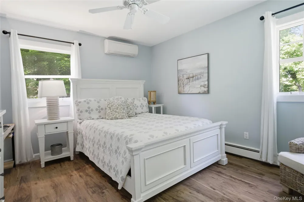 12 Wayne Court Westhampton, NY 11977