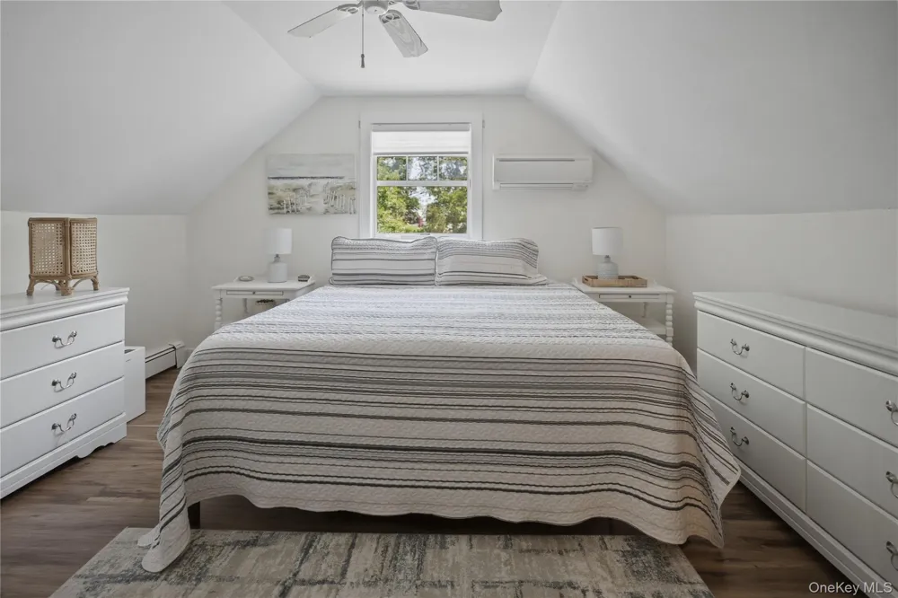 12 Wayne Court Westhampton, NY 11977