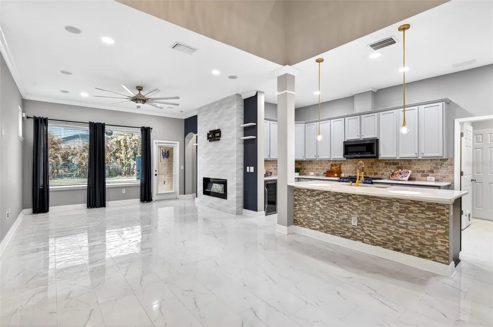 14310 BARRINGTON STOWERS DRIVE Lithia, FL 33547