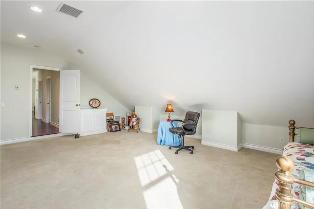 9870 Nancy Cherry Valley, CA 92223