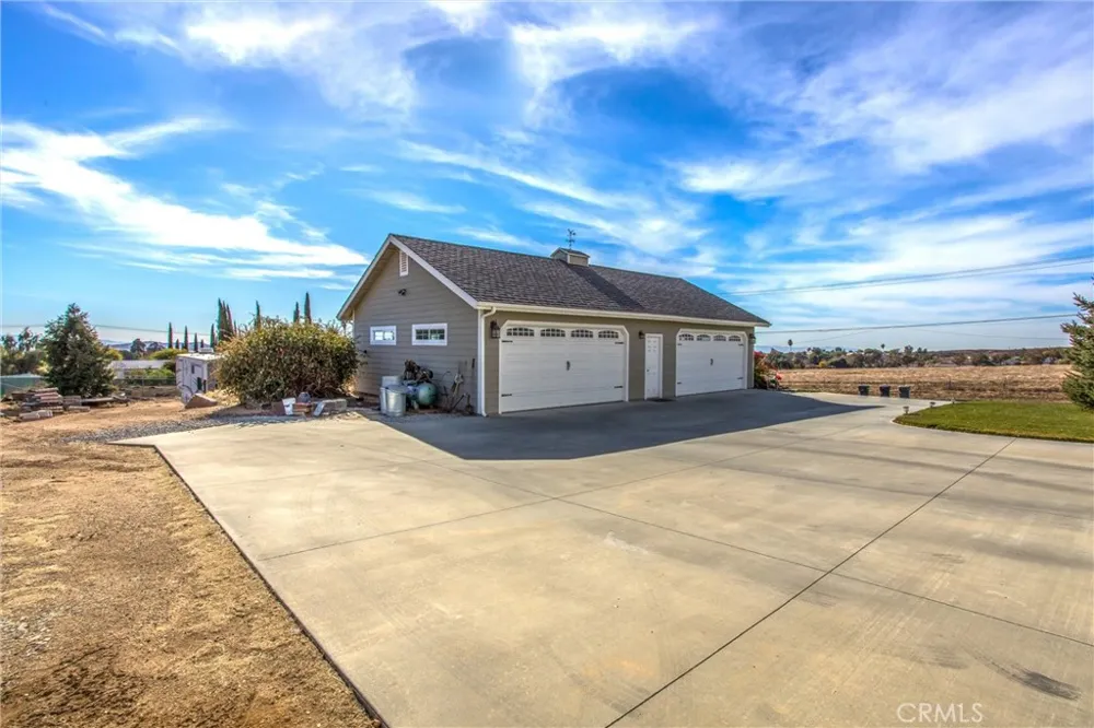9870 Nancy Cherry Valley, CA 92223